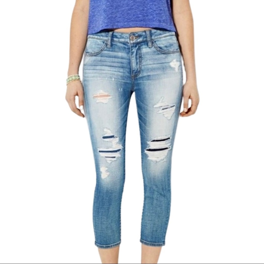 AE Hi-Rise Destroyed Patch Crop Jegging Light Wash